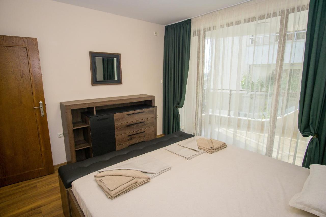 Guest Apartments Stela ซาเรโว ภายนอก รูปภาพ